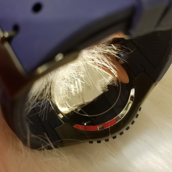 GUESS WATCH - Picture 3 of 6